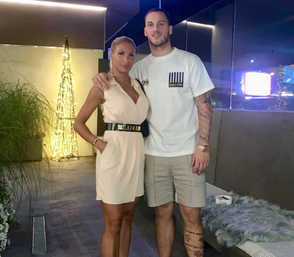 Marko Arnautovic kết hôn với Sarah Arnautovic Wiki 2023 – Tuổi, Giá trị tài sản ròng, Con cái, Gia đình và hơn thế nữa